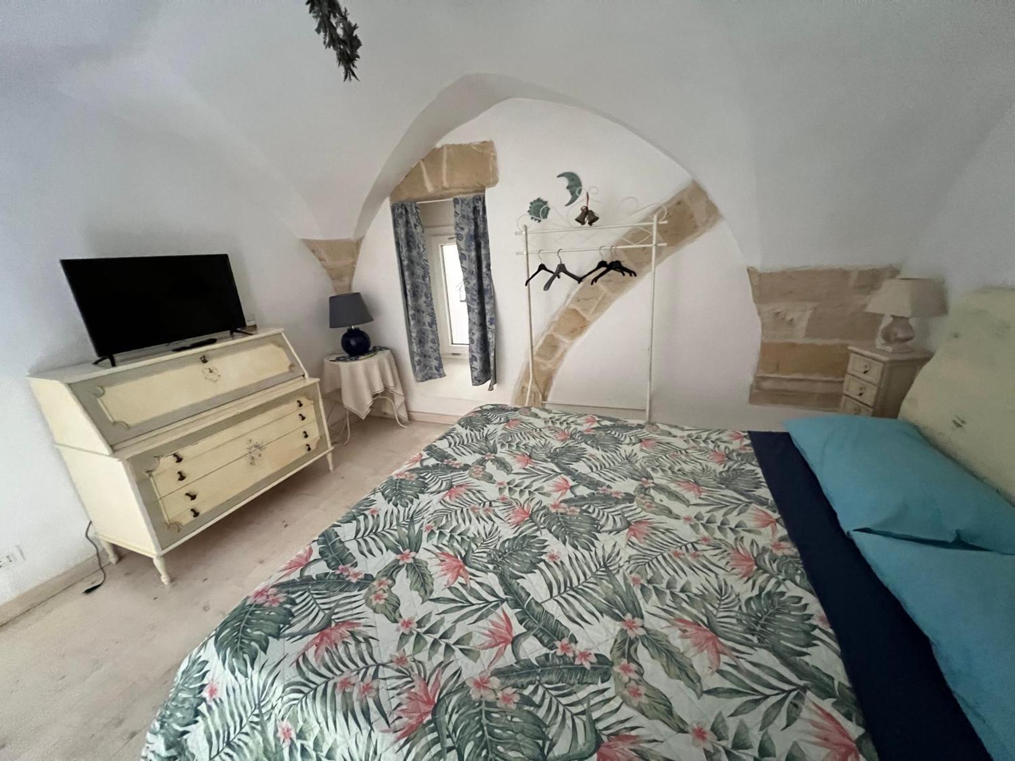 Handy Suite Idromassaggio Бриндизи Екстериор снимка